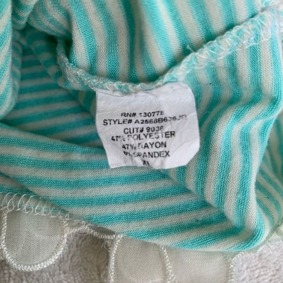 Living Doll Stripped Floral Lace Crop - Picture 3 of 6